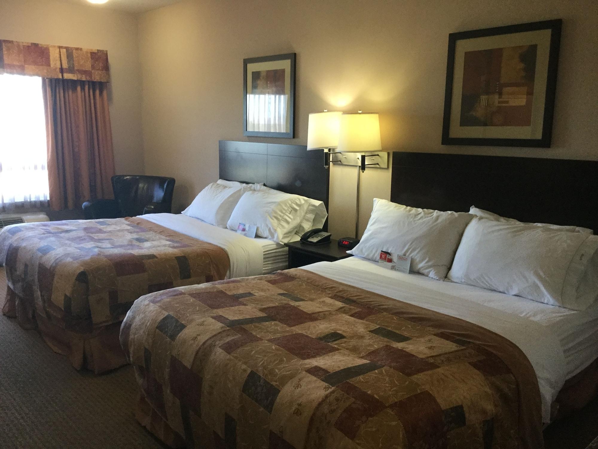 Ramada By Wyndham Brooks Hotel Luaran gambar