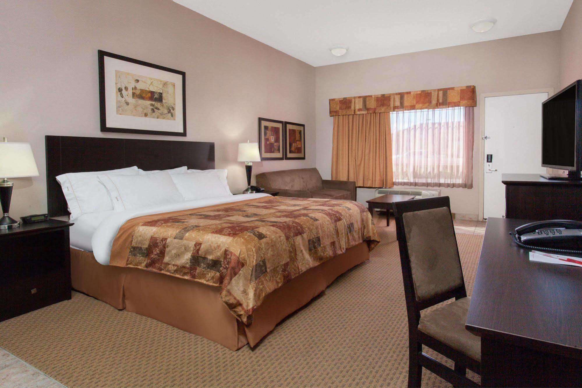 Ramada By Wyndham Brooks Hotel Luaran gambar