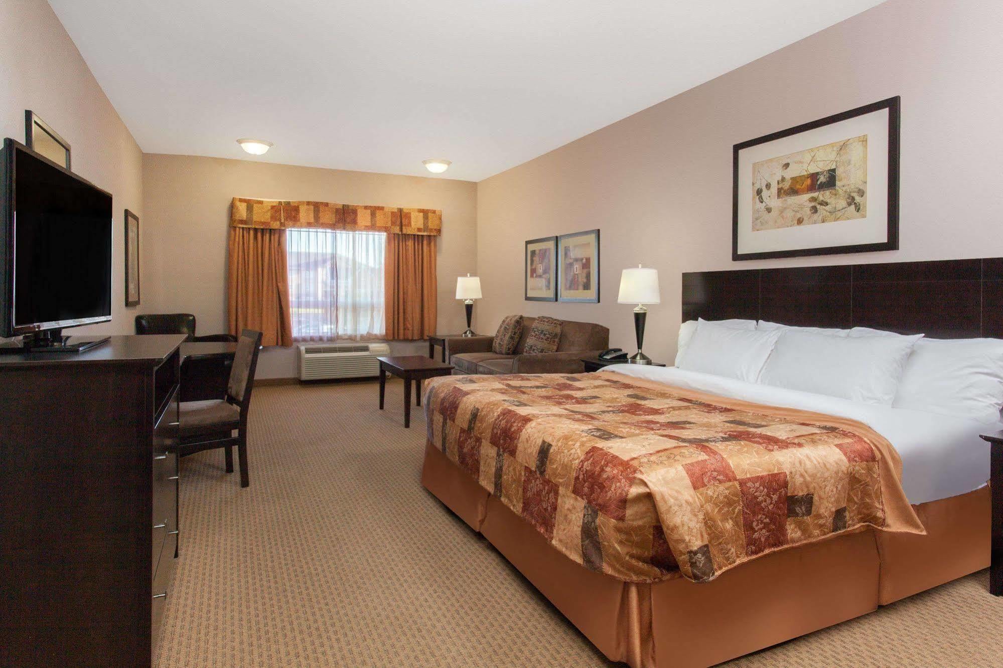 Ramada By Wyndham Brooks Hotel Luaran gambar